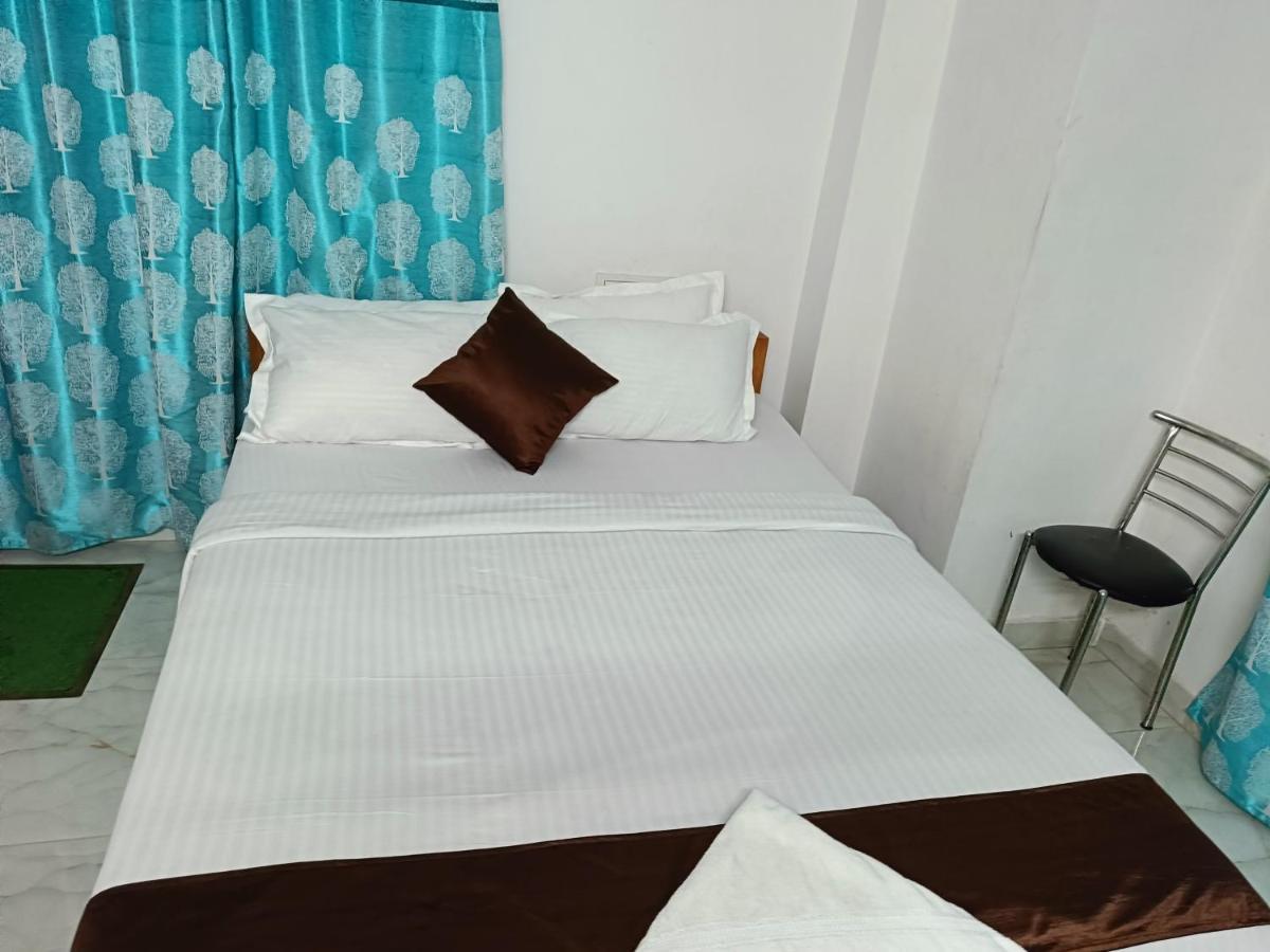Hotel Atithi Grand Guwahati Esterno foto